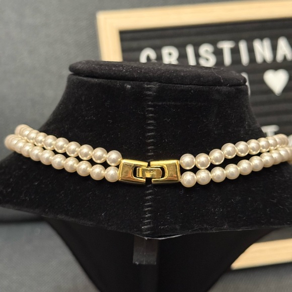 Pearl Necklace - Picture 4 of 15